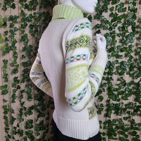 Vintage Women's Colorful Alpine Nordic Turtleneck Knit Sweater - Picture 6 of 12